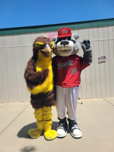Eddy the Eagle and Dinger